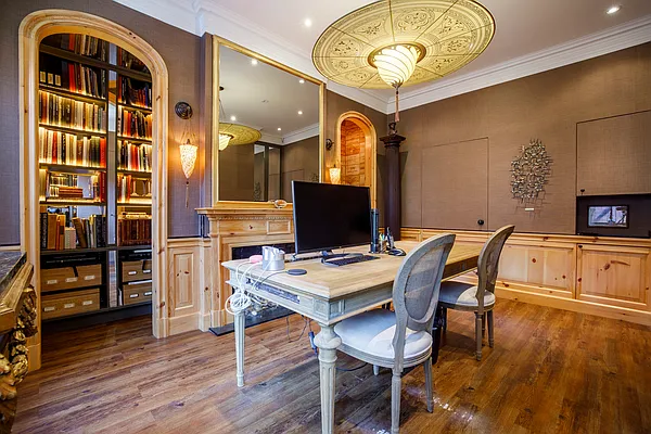 Sold by Crosstown Apartments NYC | media 4