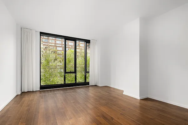 Rented by Compass | media 21