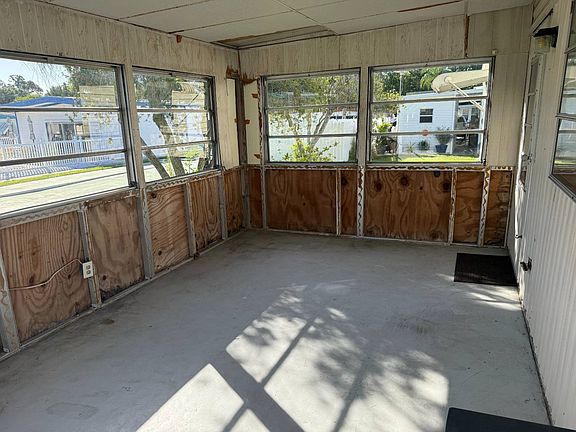 4th image of 2141 Ridge Rd S #67