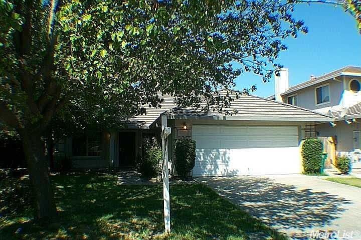 1st image of 1676 Bonaire Cir