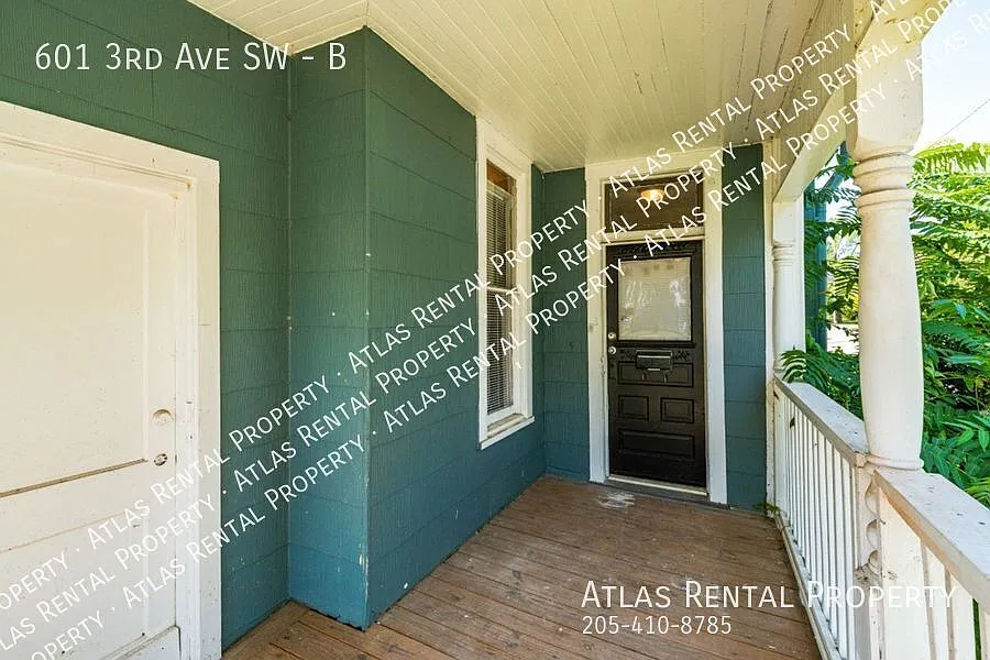 Don't Miss This Updated 4 Bedroom Gem in Decatur! — Photo 4