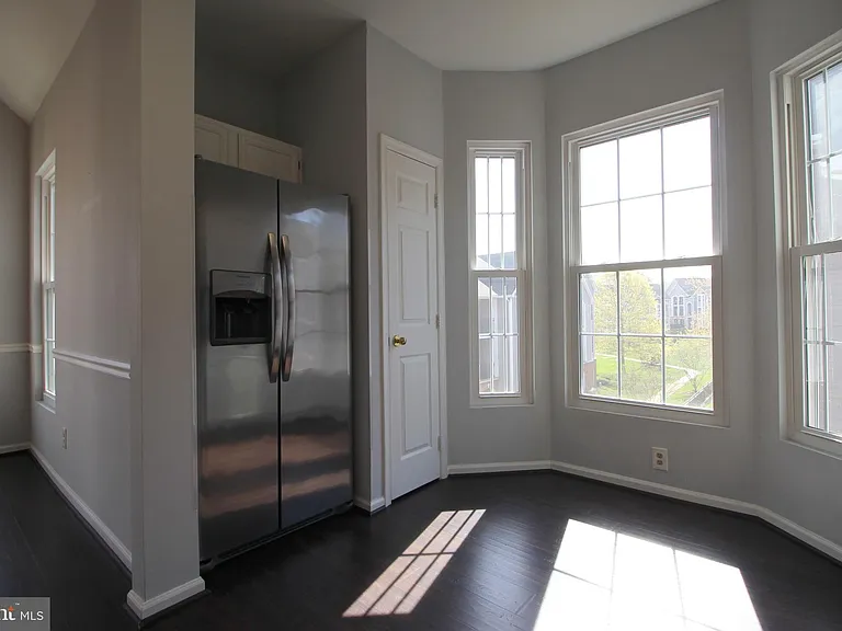 46598 Drysdale Ter #303 — Photo 14