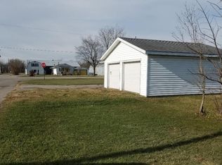 210 S Main St, Gaston, IN 47342