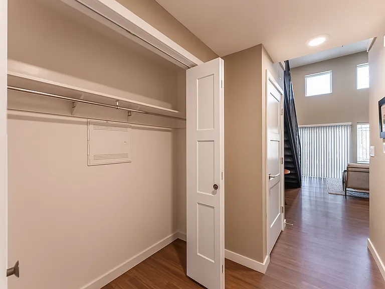 1364 E Battlefield Rd — Photo 106
