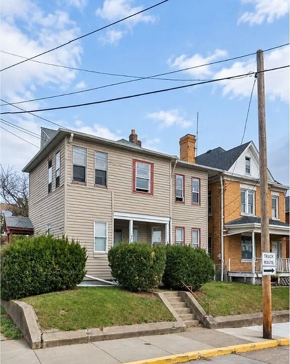 118 Maple Ave #4