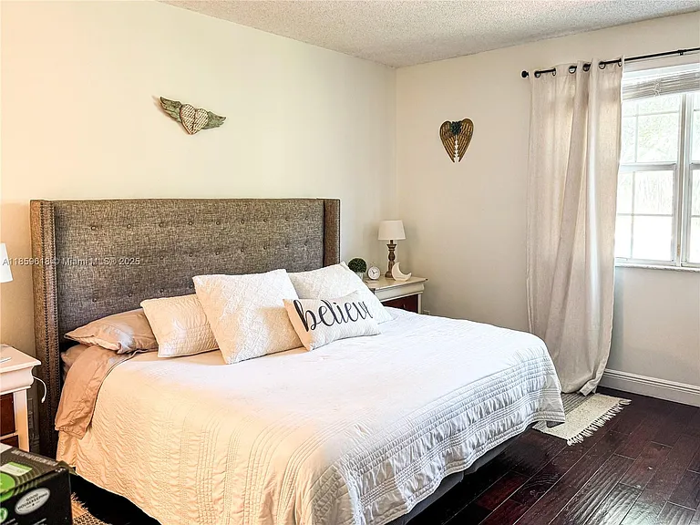 1543 Barcelona Way — Photo 10