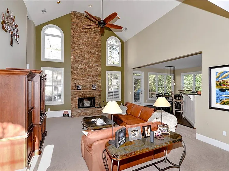 265 Windsor Gate Cv — Photo 14