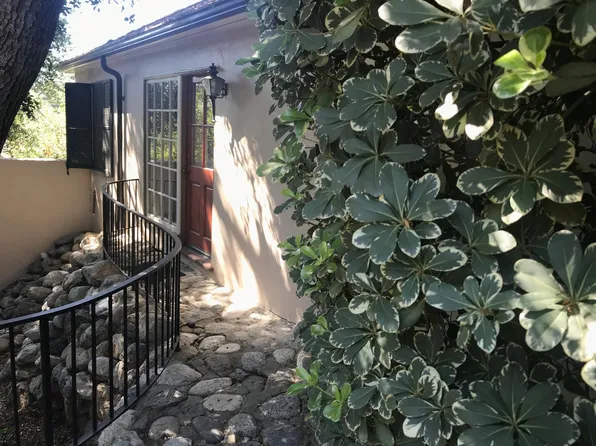 (undisclosed Address), La Canada Flintridge, CA 91011