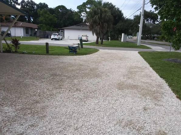 4704 Swift Rd, Sarasota, FL 34231