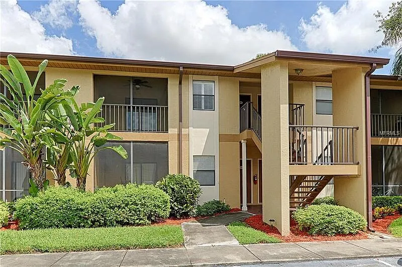 2 bed, 2.0 bath, 1018 sqft, $1,550 — Photo 2
