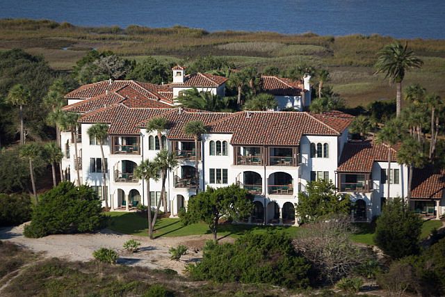 1st image of 10 Dune Ave #21