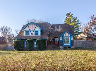 4313 Wimbledon Dr, Lawrence, KS 66047