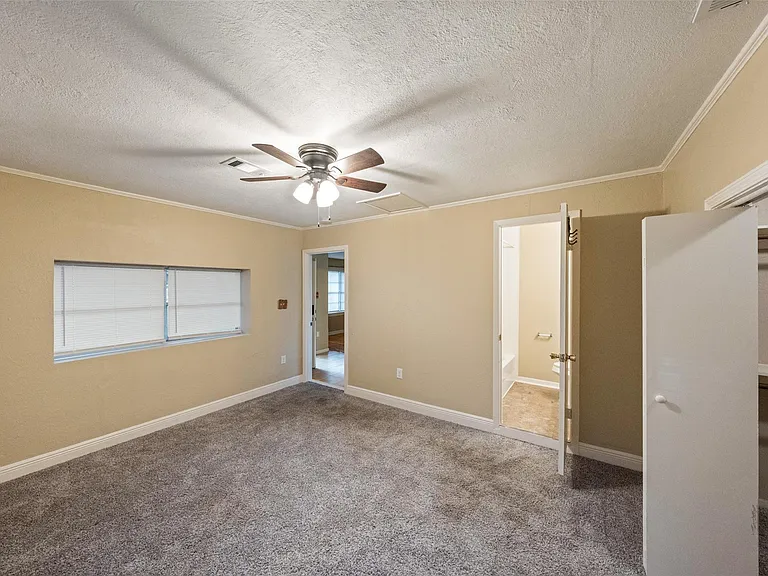 1105 Thomas Ave — Photo 17