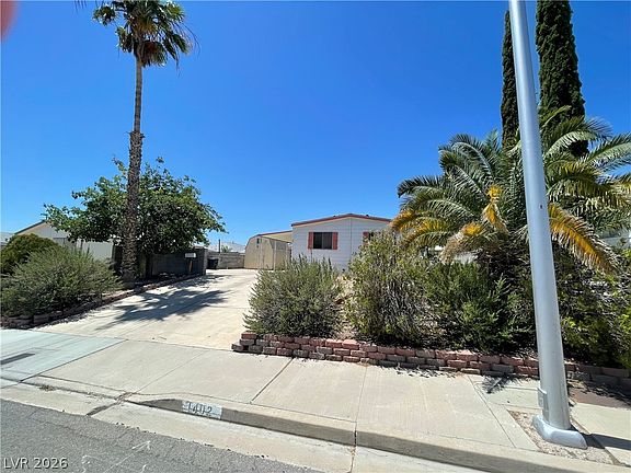 3rd image of 1402 Coronado Dr