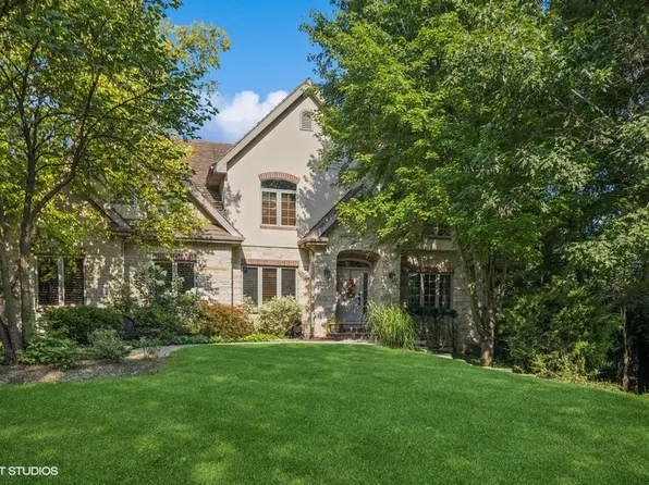 9032 Wolf Rd, Willow Springs, IL 60480