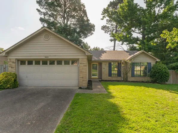 3002 Forest Dr, Bryant, AR 72022