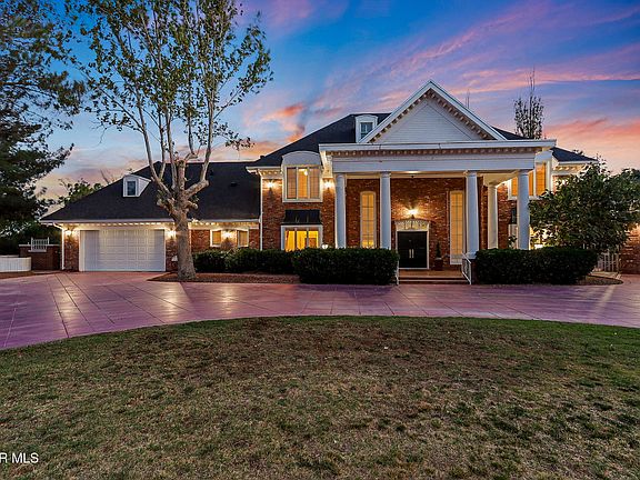 2nd image of 624 Mount Cristo Rey Ln