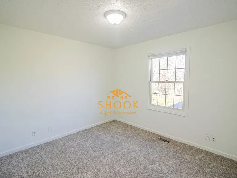 206 E Pine Ave — Photo 16