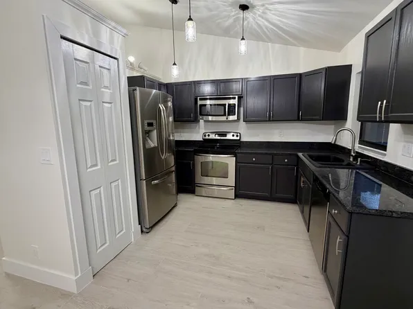 11061 Nutmeg Dr, Palm Beach Gardens, FL 33418