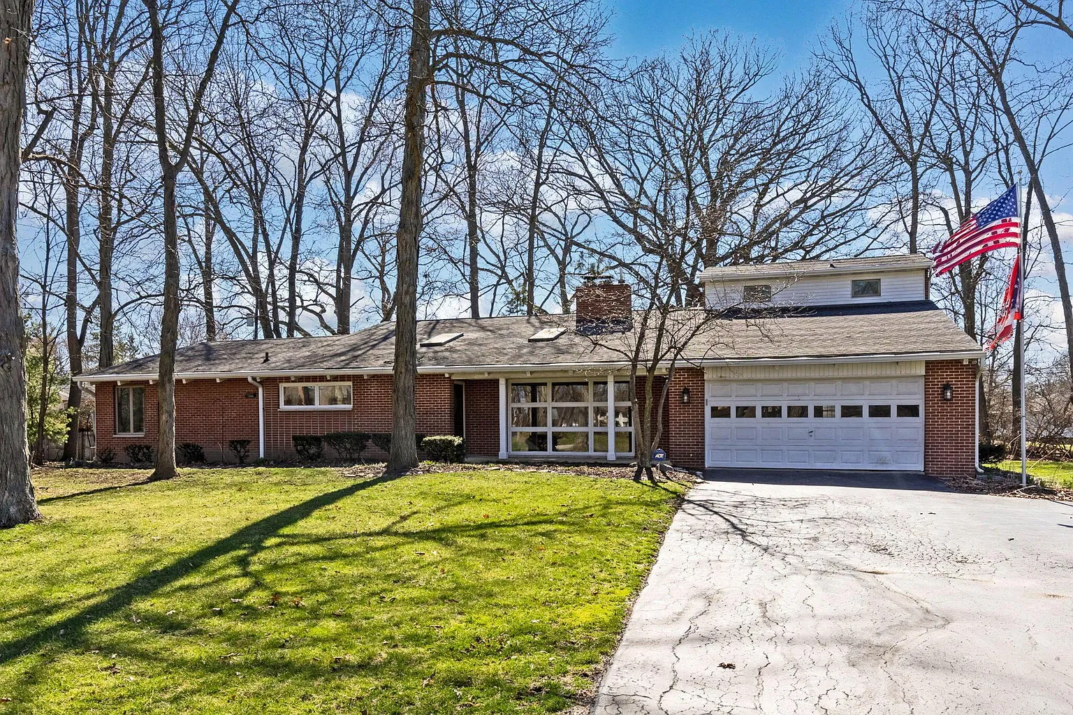 6637 Merwin Rd photo 1