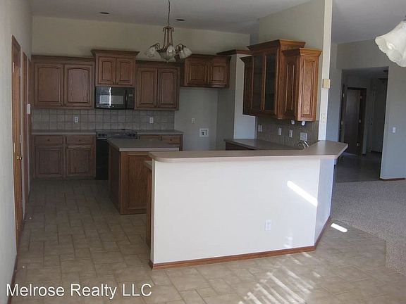3rd image of 18212 Willow Oak Ln
