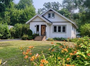 943 6th St SE, Forest Lake, MN 55025