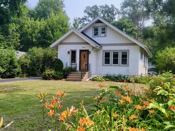 943 6th St SE, Forest Lake, MN 55025