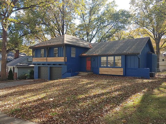 Exterior undergoing update. This includes replacement of 14 of the windows with (ENERGY STAR double hung) ones with bronze exterior/white interior.