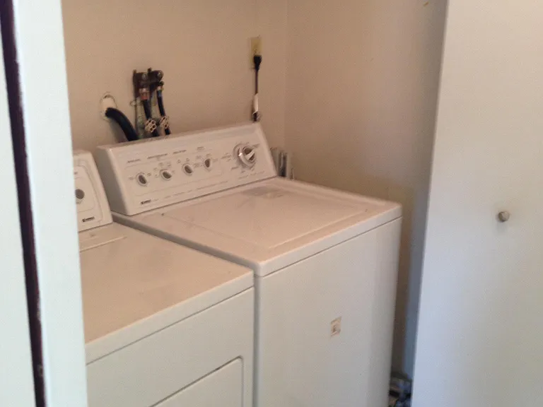 51 Hilltop Dr — Photo 10