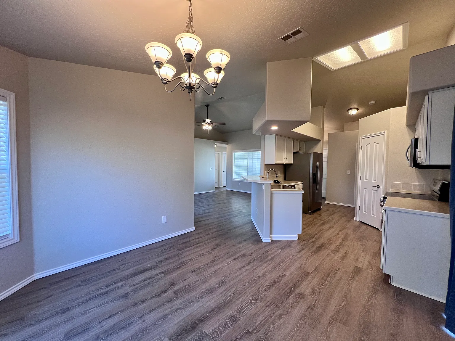 3044 E Moon Dipper Street — Photo 2