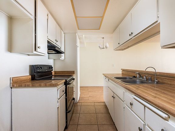 3rd image of 1517 E Garfield Ave APT 38