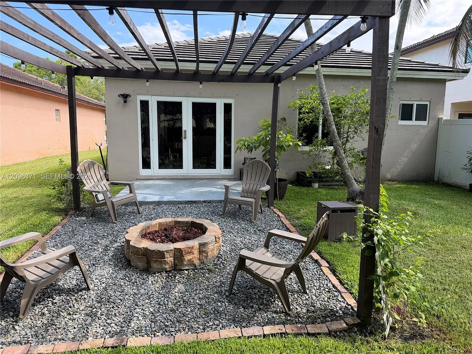 4 bed, 1540 sqft, $4,100 — Photo 3