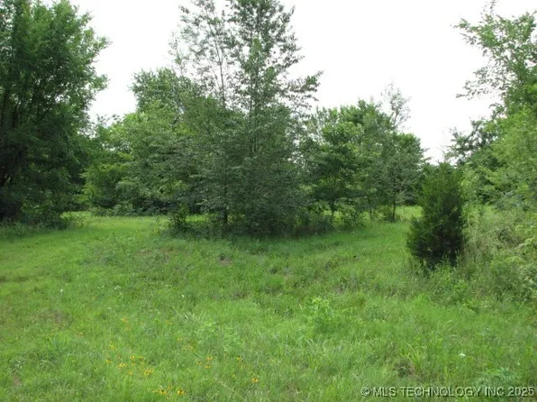 20882 Gardenia Ct, Okmulgee, OK 74447