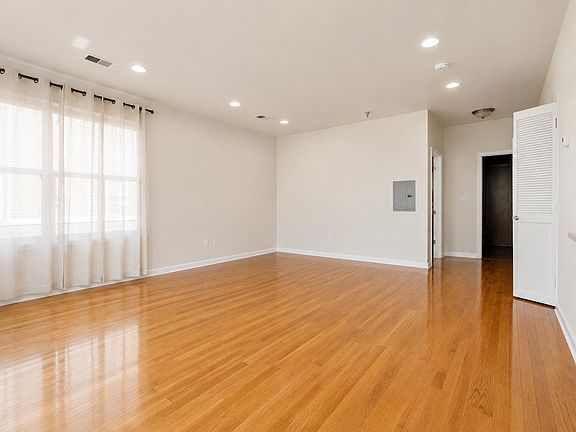 4th image of 150 61st St #2L