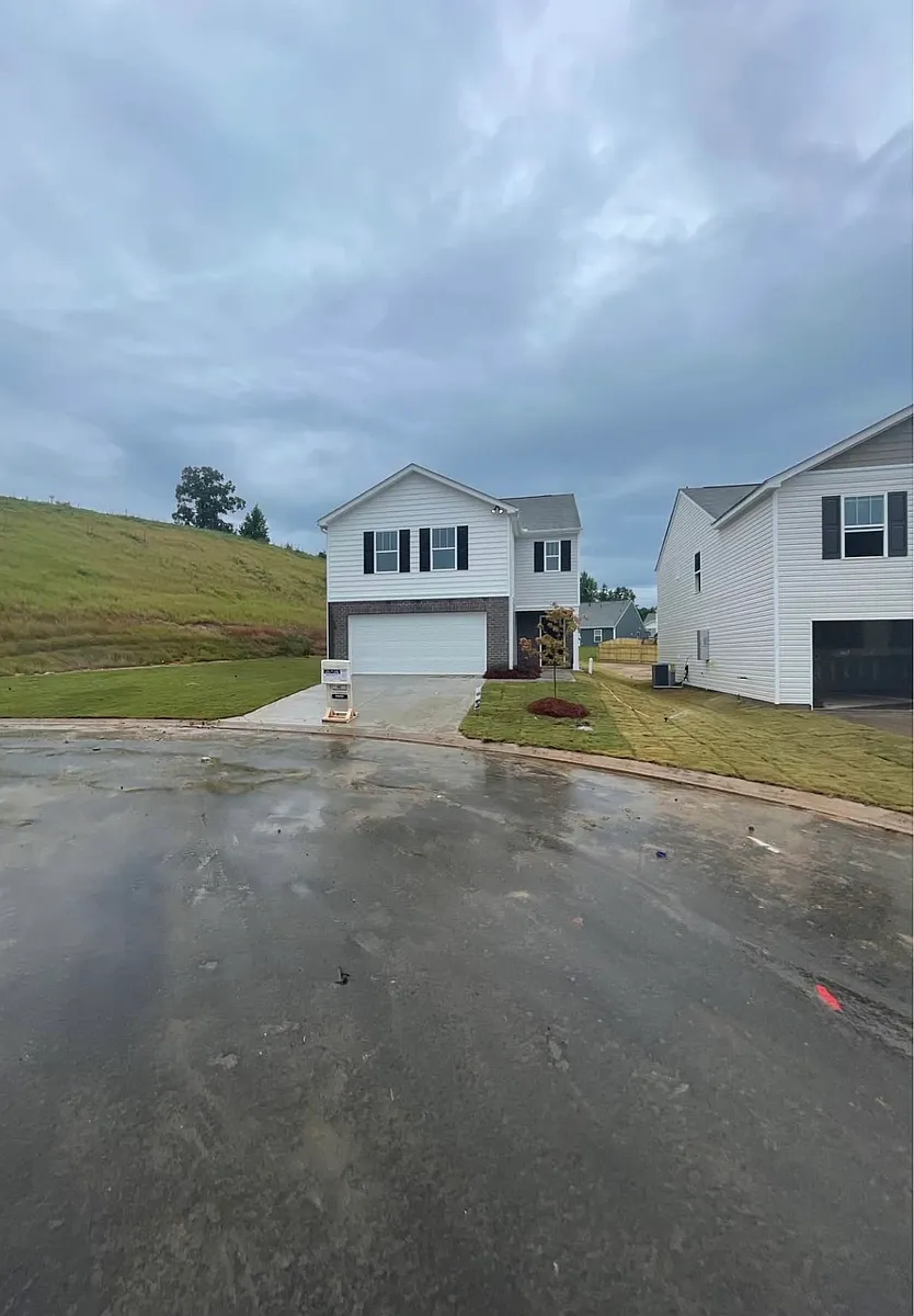 Building Photo - 103 Mable Leaf Ln