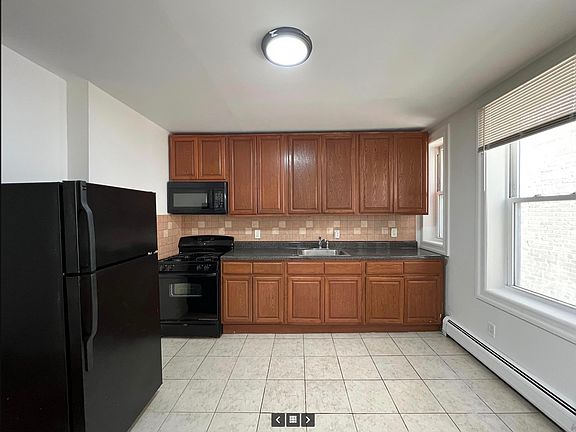 5th image of 21-23 E 17th St #5