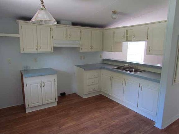 2nd image of 11890 NW 80th Ct