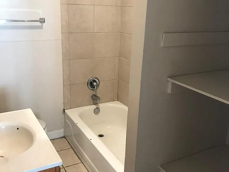 1317 Broadway Ave #3 — Photo 6