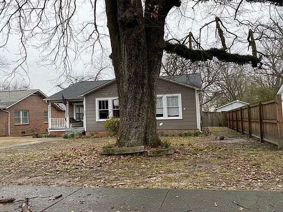 2nd image of 804 Nuckolls St