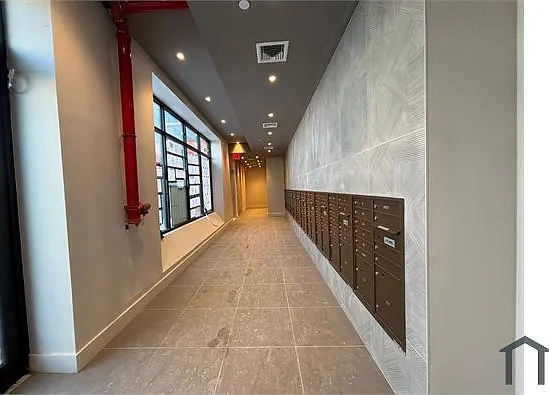 2 bed, 660 sqft, $2,800 — Photo 3