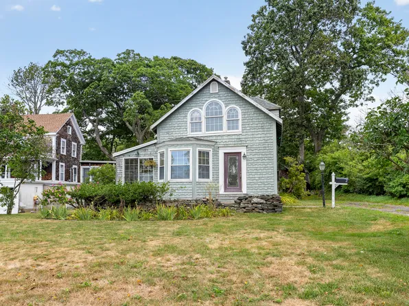 2 Roberts Lane, Cape Elizabeth, ME 04107