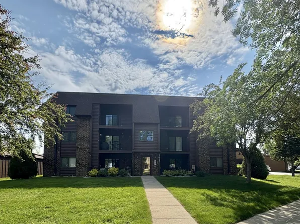 2635 Gateway Ave APT 11, Bismarck, ND 58503