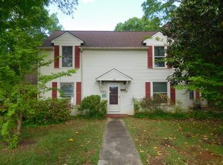 1405 N Limestone St, Gaffney, SC 29340