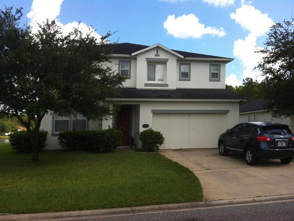Beautiful Maintained House!