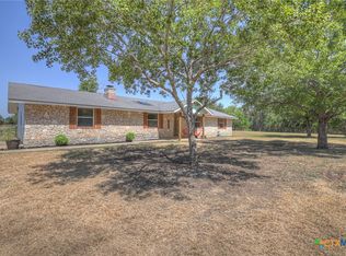 307 Valley Acres Dr, New Braunfels, TX 78130