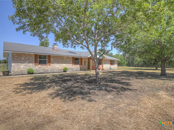 307 Valley Acres Dr, New Braunfels, TX 78130
