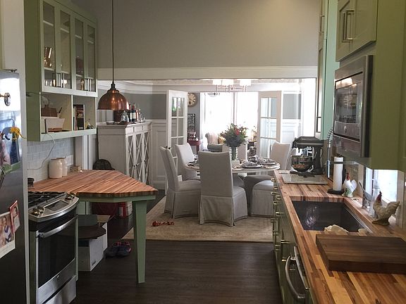 4th image of 2134 Green St APT 3