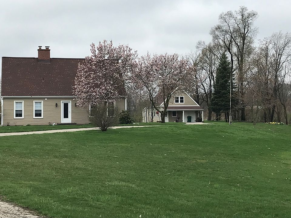 2nd image of 4715 Fruit Ridge Ave NW