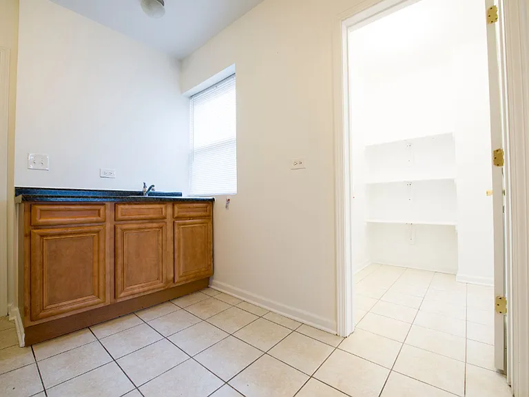 9244 S Saginaw Ave — Photo 22