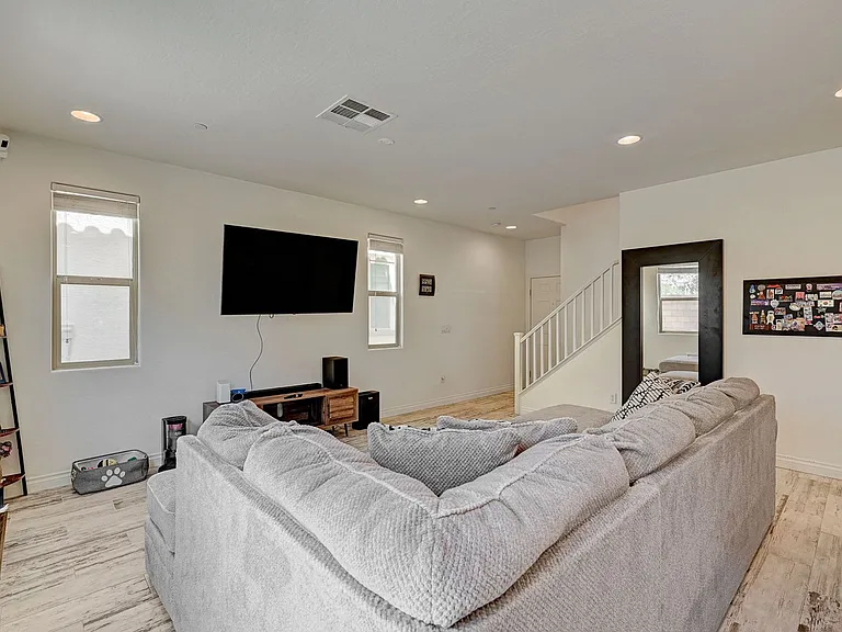 6363 Amelia Ridge Ave — Photo 4